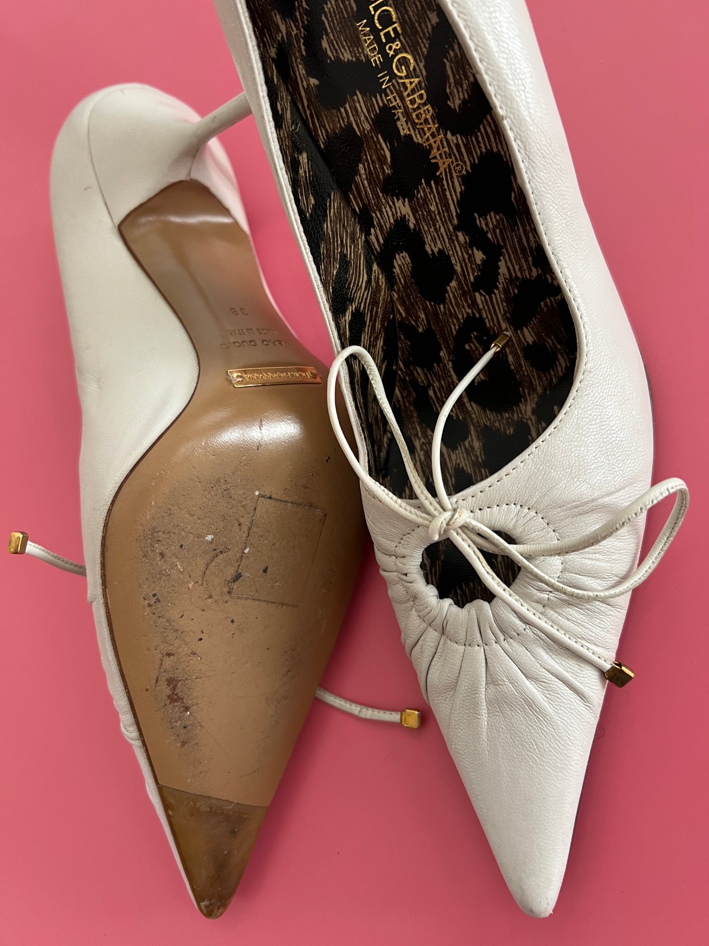 DOLCE&GABBANA white heels with leo lining