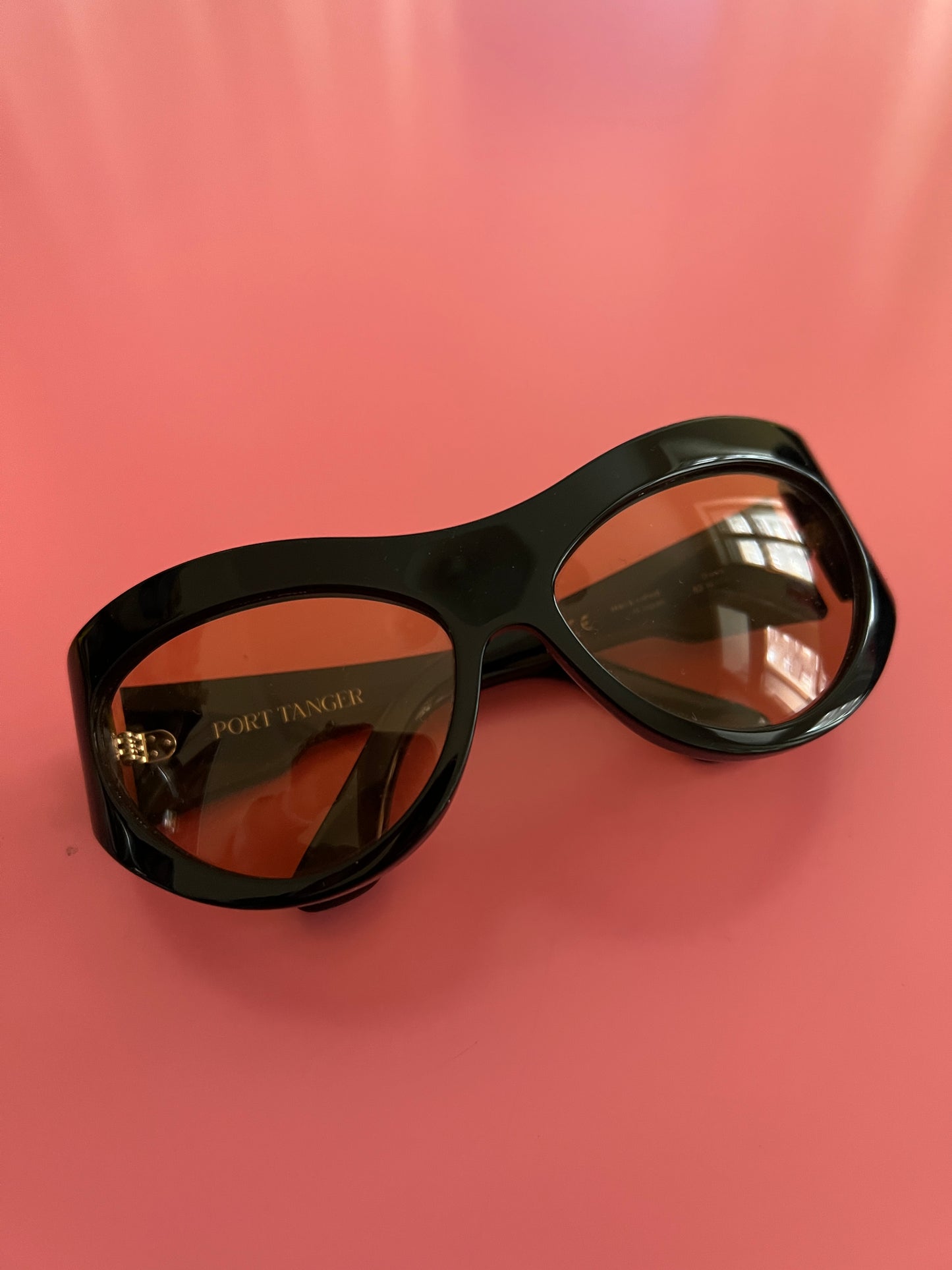 PORT TANGER frames
